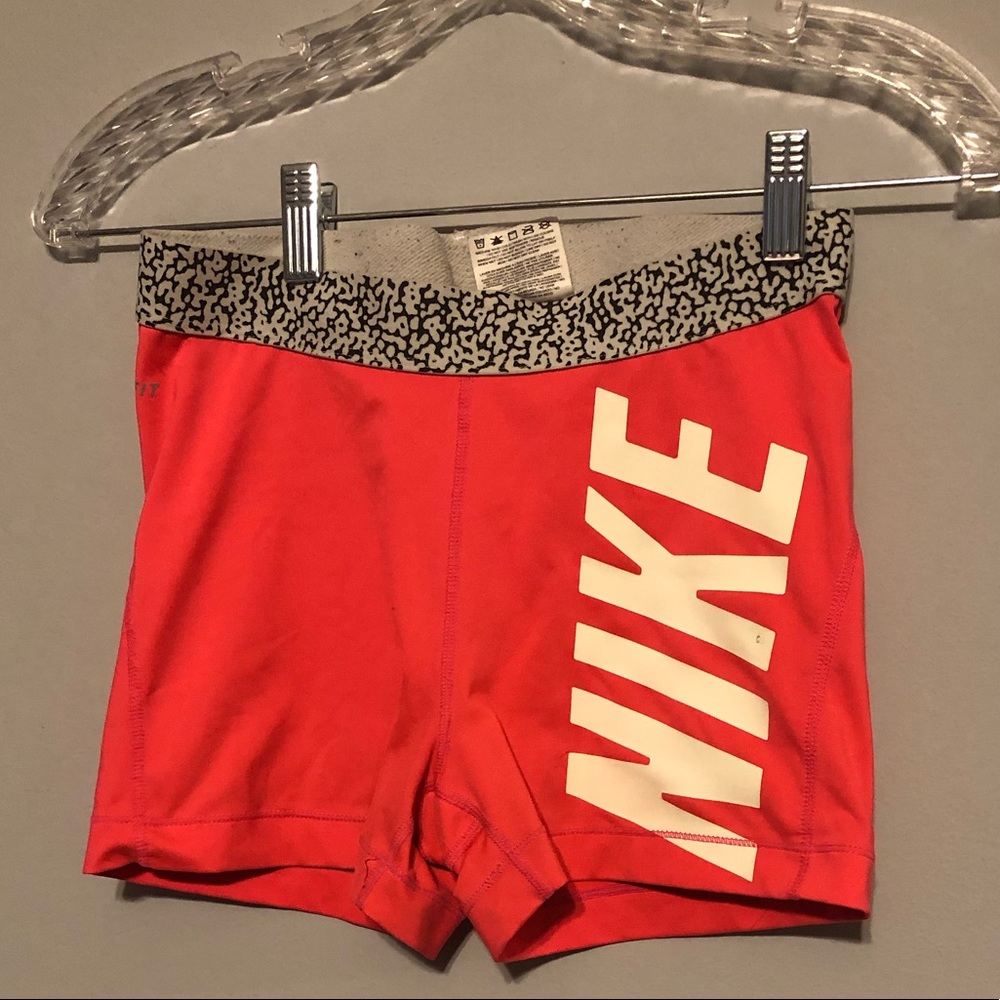 Pink Nike Pros